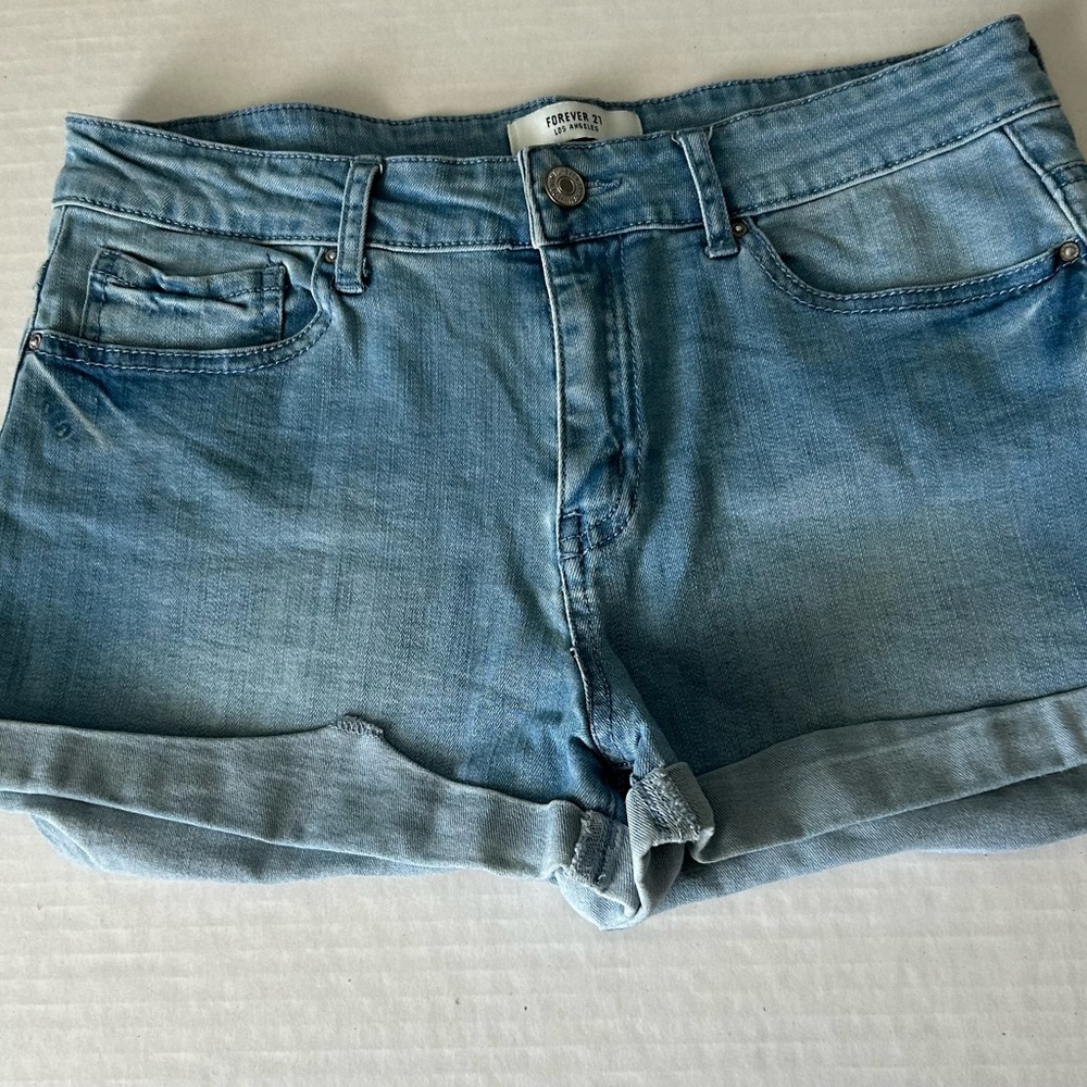 Forever 21 high rise denim jean shorts size 30